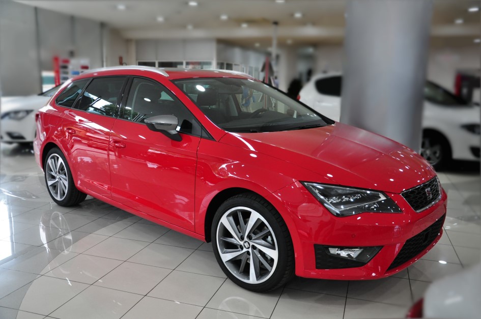 Fecosauto Concesionario Seat y Volkswagen Mollet del Vallès Seat Leon ST FR 16.300 €